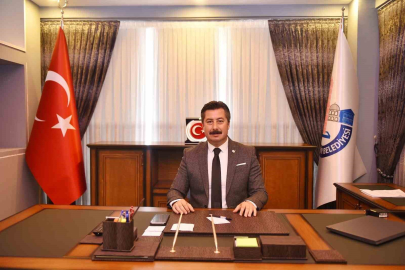 Başkan Ercan Özel'den parti değiştirme açıklaması
