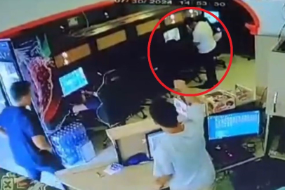 Askerden kaçtı, askeri oyun oynarken yakalandı