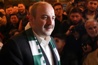 Bursaspor’un ilk deplasmanının sponsoru Mustafa Varank oldu