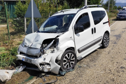 İnegöl'deki feci kazada 8 kişi yaralandı