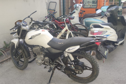 Yenişehir'de çalınan 2 motosiklet kameralardan bulundu