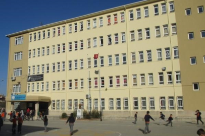 Okulda hapçı öğretmen iddiası
