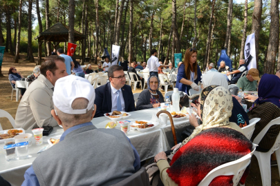 Huzurevi sakinleri piknikte buluştu