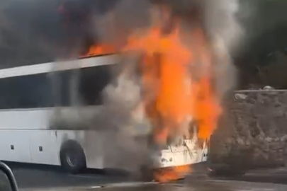 Yolcu otobüsü alev alev yandı