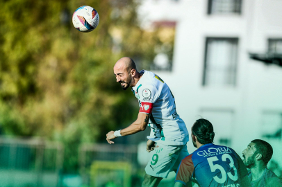 Bursaspor liderliği Mersin'de bıraktı