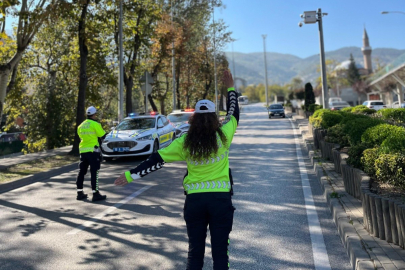 Bursa Emniyeti 1 haftada 9 bin 341 sürücüye ceza kesti!