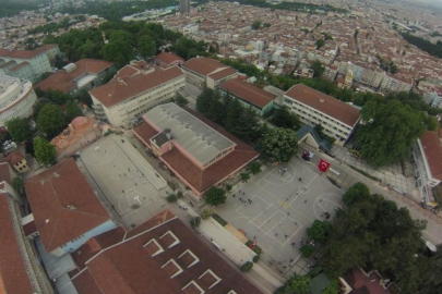 Tophane'de tarihi temellere ulaşmak için yıkıma başlandı