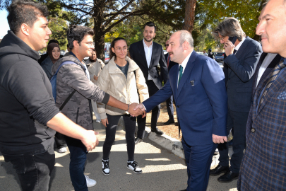 Varank: "Türkiye’nin geleceğinde becerikli kişiler söz sahibi olacak"