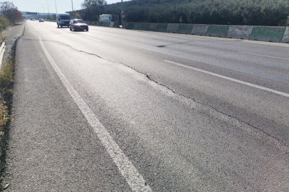 Mudanya yolu kayıyor