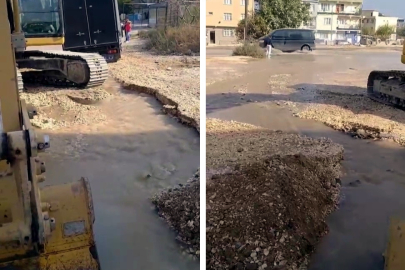 Kazıda su borusu patladı, cadde göle döndü