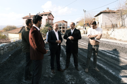 Orhaneli'de asfaltlama çalışmaları başladı