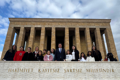 Başkan Aydın, Osmangazili çocukları Anıtkabir’e götürdü