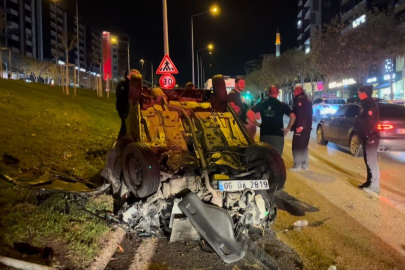 FSM'de refüje çarpan araç takla attı