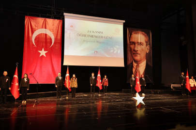  24 Kasım Öğretmenler Günü Bursa'da kutlandı