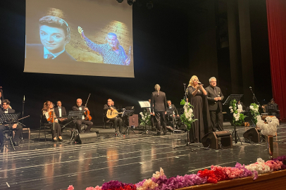 Zeki Müren için doğum gününde anma konseri