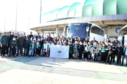 70 çocuk, Başkan Aydın ile Bursaspor maçını izledi