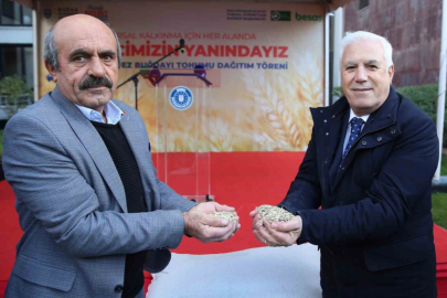 Büyükşehir’le toprak bereketleniyor, çiftçi kazanıyor