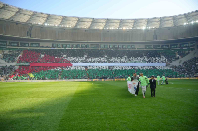 Bursaspor taraftarlarından Filistin’e destek