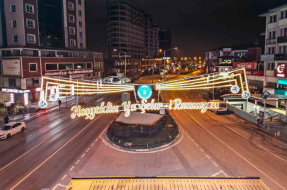 Bursa caddeleri ‘Ramazan’ için süslendi