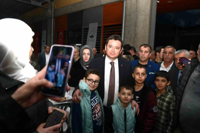 Osmangazi Belediye Başkanı Aydın, bin kişiyle iftar açtı