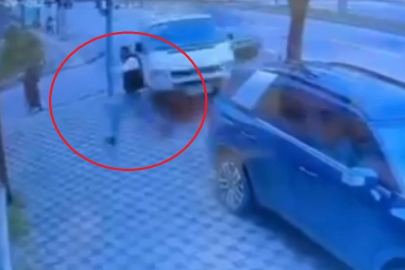 Refleksiyle hayatta kaldı, 2 araç arasında sıkışmaktan zıplayarak kurtuldu