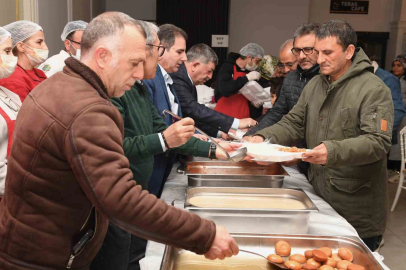 Osmangazi Belediyesi Panayırda iftar sofrası kurdu