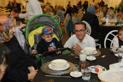 Bursa’da onkoloji hastası çocuklar iftar programında bir araya geldi