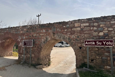 Turistler, Osmanlı Dönemi’ne ait mezar taşı buldu