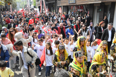 Osmangazi’de 23 Nisan coşkusu caddelere sığmadı