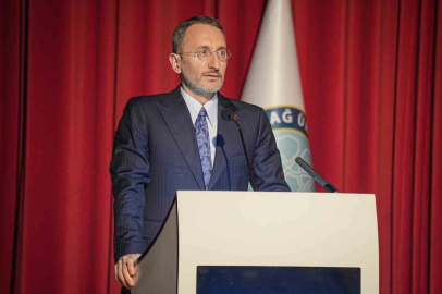 İletişim Başkanı Fahrettin Altun: "Türkiye, batının kültür ajanlığını yapanlardan çok çekti"