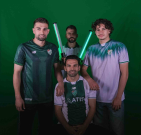 Enes Çelik: "Önce formalar, sonra transferler"
