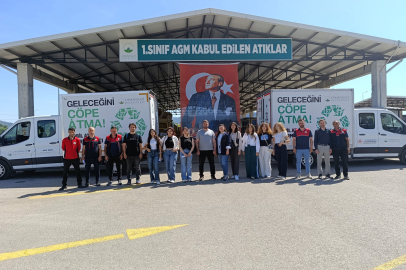 Öğrenciler kapı kapı dolaşılarak halka çevre bilinci kazandırıyor