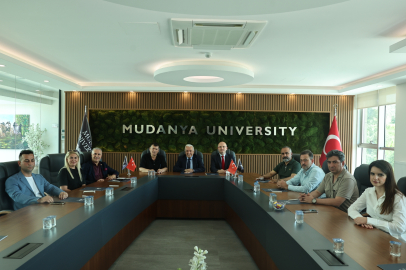 Başkan Özdemir, özel eğitim kurumları temsilcileri ile buluştu