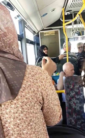 Otobüs şoföründen engelli vatandaşa tepki çeken davranış: "Babanın malı mı geri zekâlı?"