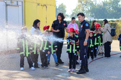 Bursa İtfaiyesi’nden 183 bin öğrenciye yangın güvenliği eğitimi