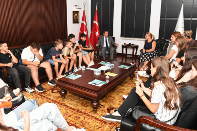 Bosnalı öğrencilerden Başkan Aydın’a ziyaret