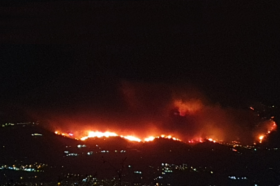 Yangın sebebiyle Karahıdır Mahallesi boşaltılıyor