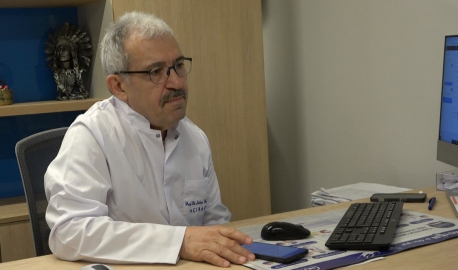 Prof. Dr. Tekin: "Geçmeyen morarma ve kanamalarda hematoloji uzmanına başvurun"