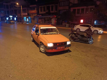 Bursa’da drift yapan araç ile motosiklet çarpıştı, kaza kameralara saniye saniye yansıdı