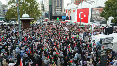 Bursalılar Gazze için meydanlara indi