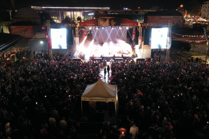 Osmangazi’de Zeynep Bastık ile Cumhuriyet Coşkusu