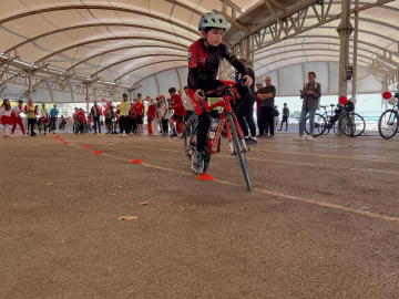 Nilüfer’de Cumhuriyet coşkusu pedallarla sokaklara taşındı