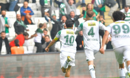 Bursaspor nefes kesen maçta 2-1 galibiyetle ayrıldı