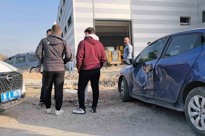 İnegöl’deki feci kazada motosiklet sürücüsü ağır yaralandı