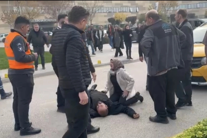 Hastane önünde feci kaza