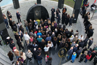 Nilüfer, Ata’sını Cumhuriyet Meydanı’nda andı