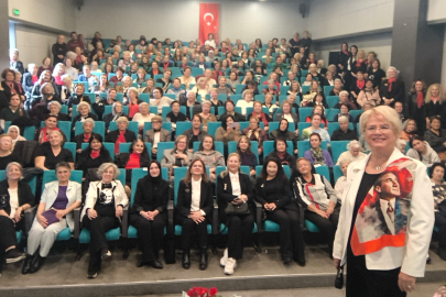 Nilüferli kadınlar, Atatürk’ü sevdiği şarkılarla andı