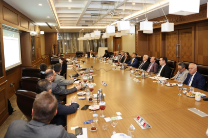 Başkan Bozbey: "Su tüketen sanayi tartışılmalı"