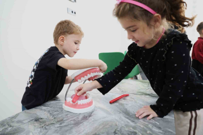 Osmangazi’de minikler sağlıklı gülüşlerin sırrını öğrendi