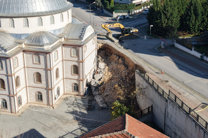 Yolun kaydığını farkeden kadın 31 öğrencinin hayatını kurtardı